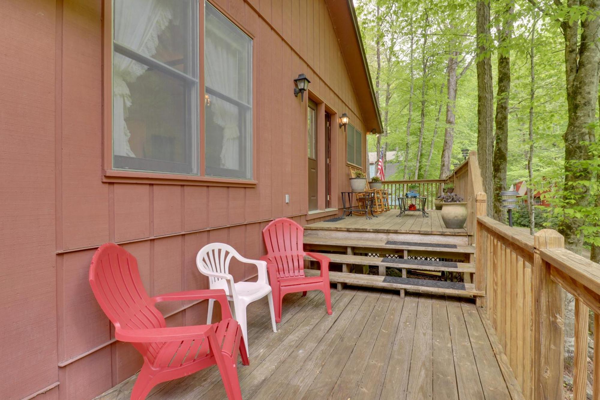 Cozy Whittier Home With Fire Pits Less Than 15 Mi To Hiking! Exterior photo